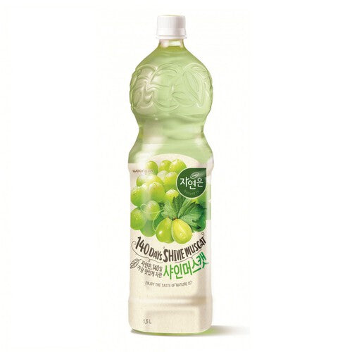 Woongjin “Nature's” Shine Muscat Drink 1.5L